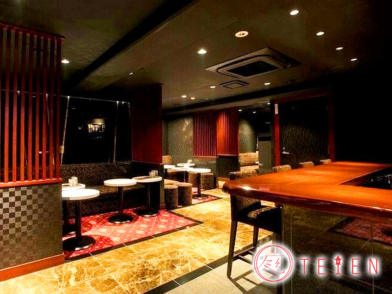 CLUB TEIEN